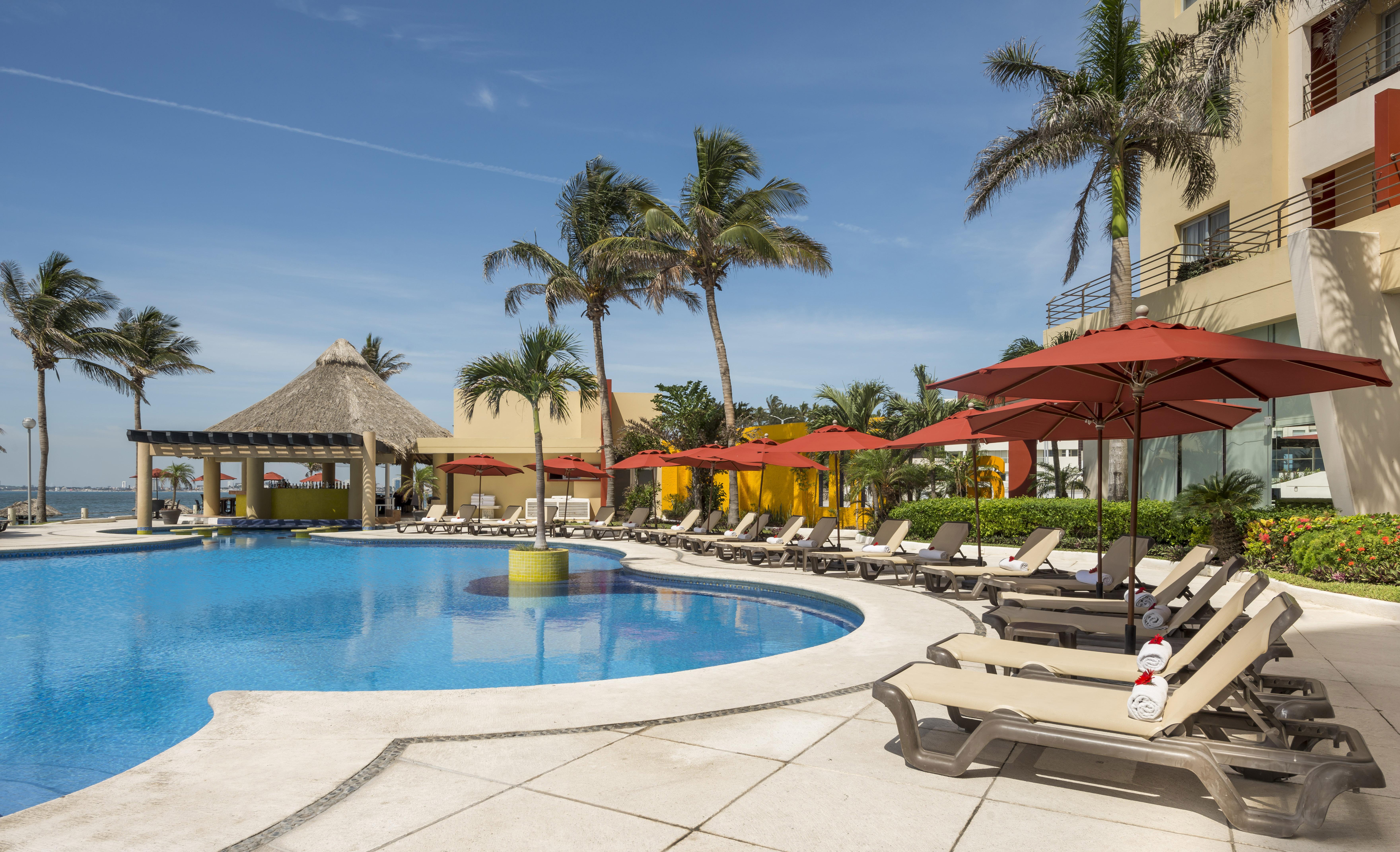 Camino Real 베라크루즈 외부 사진 Pool at the Sheraton Nha Trang Hotel & Spa Resort