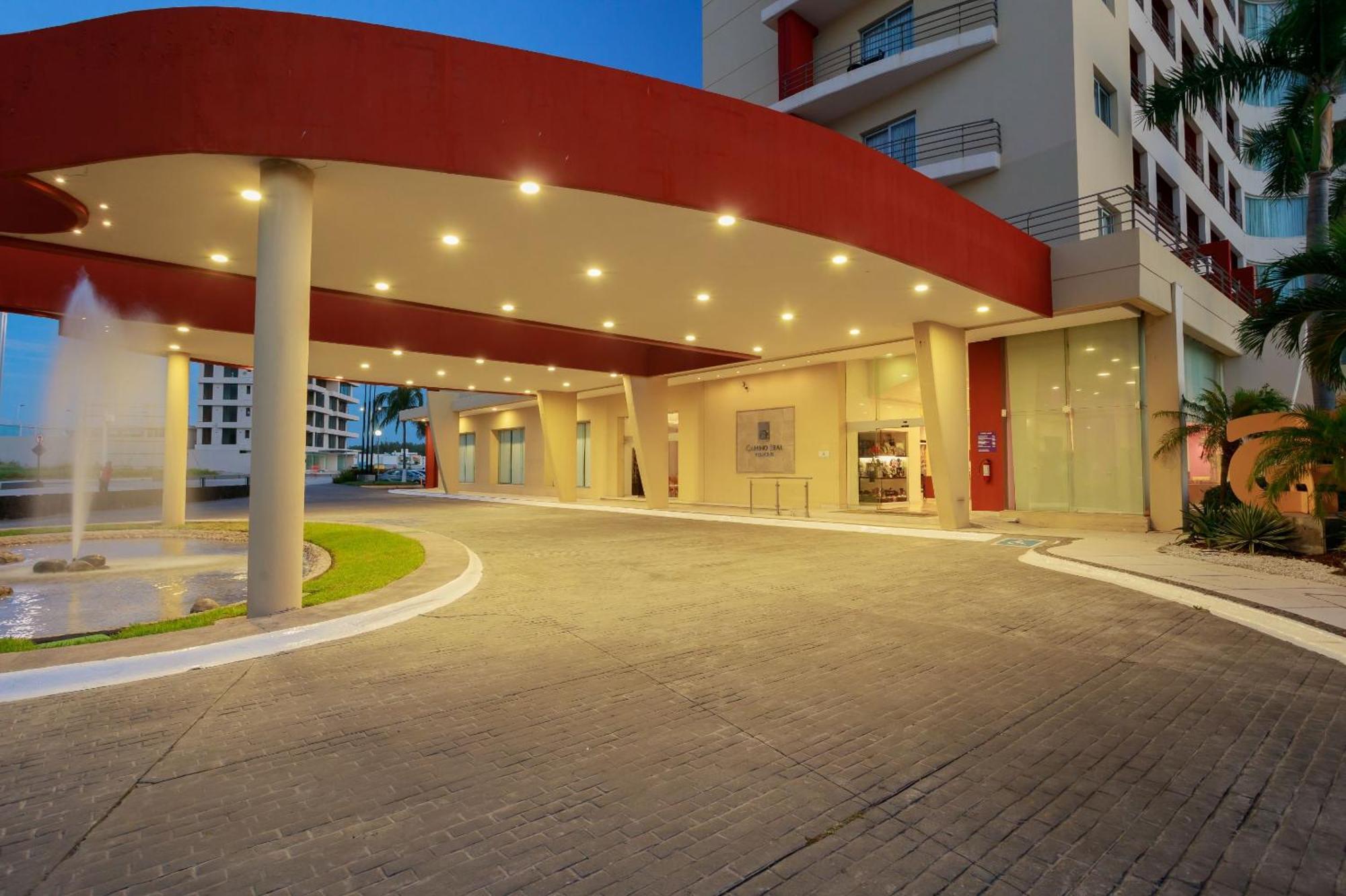 Camino Real 베라크루즈 외부 사진 Entrance of the hotel